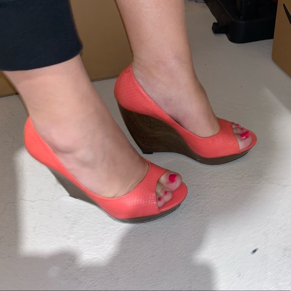 Summer coral wedge shoes - Picture 3 of 9
